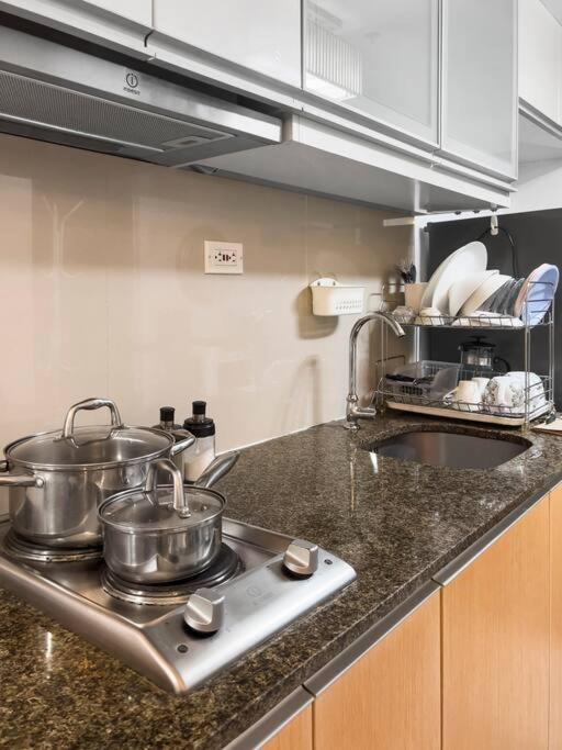 One Uptown Residences Bgc Taguig Zewnętrze zdjęcie
